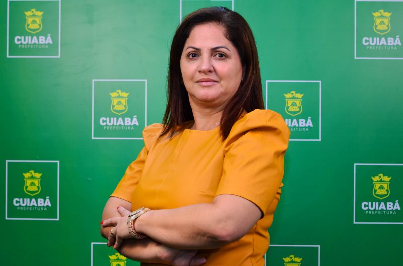DÉBORA MARQUES VILAR SUB-SECRETARIA DE EDUCAÇÃO DE CUIABÁ MT