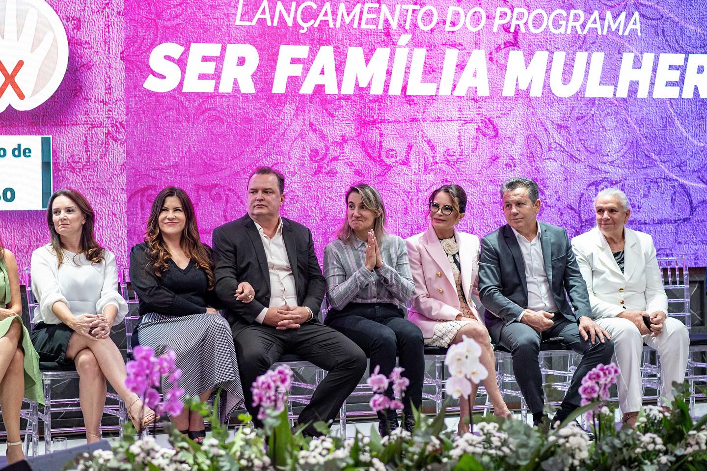 ser familia mulher max russi