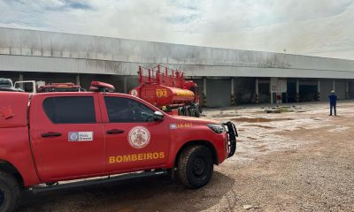 incêndio em depósito de supermercado