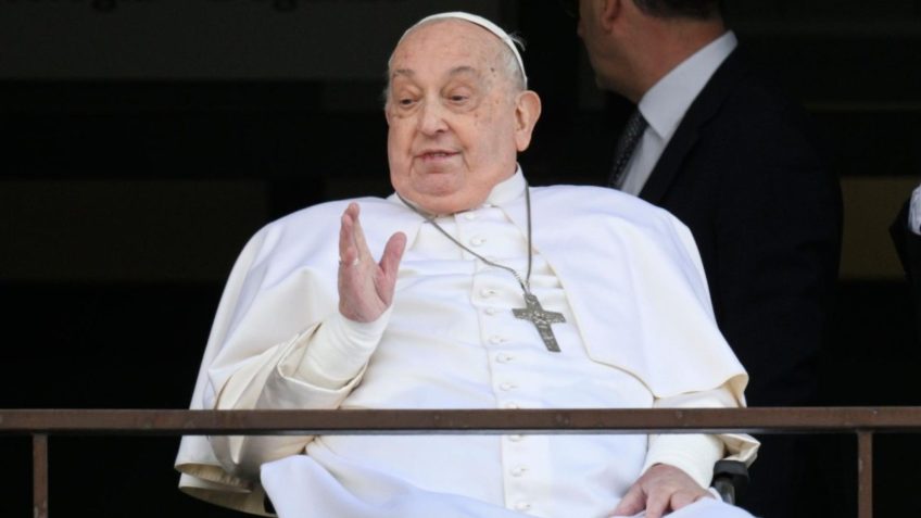 Papa Francisco alta hospitalar