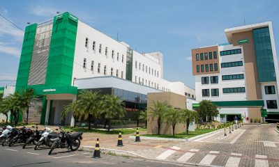 A inauguração de um hospital moderno pela Unimed Cuiabá contrasta com a profunda crise financeira, administrativa e de reputação que a cooperativa enfrenta, marcada por intervenção federal e uma avalanche de processos.