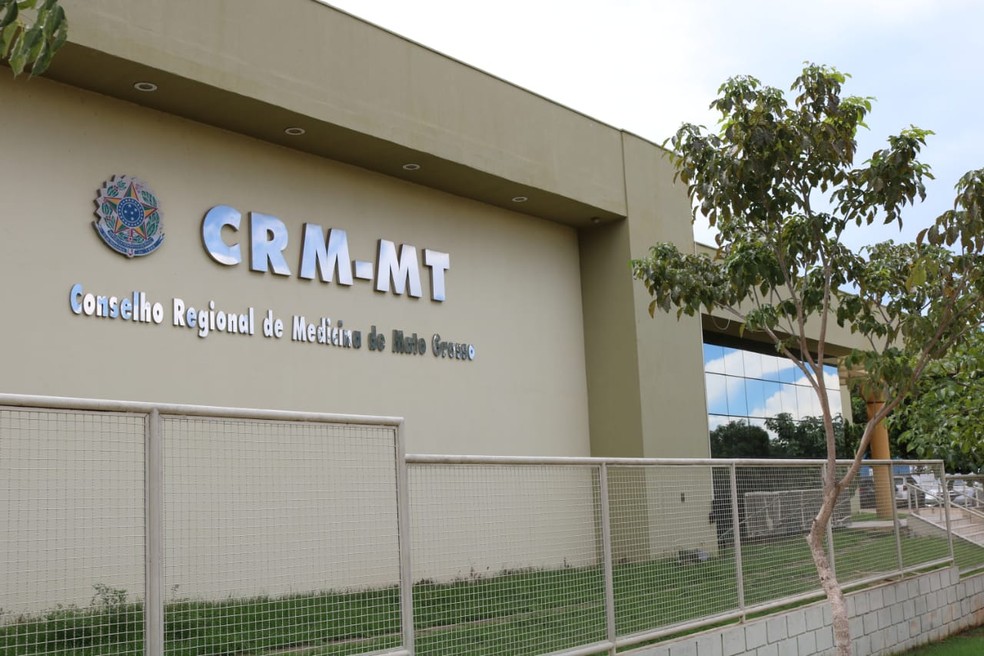 Inquérito do MPF apura denúncias de corrupção, funcionários fantasmas e conflito de interesses no Conselho de Medicina de Mato Grosso.