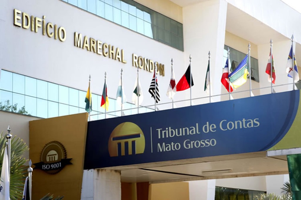 Sede do Tribunal de Contas de Mato Grosso, palco da decisão que, ao contrariar o Ministério Público, impôs um novo teto de gastos à Câmara de Cuiabá, com potencial para afetar investimentos.