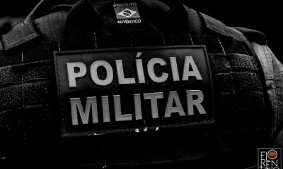 Em depoimento, vítima detalhou agressão com celular e coação familiar para retirar queixa anterior. Preso em flagrante, suspeito foi solto no mesmo dia e responderá em liberdade.
