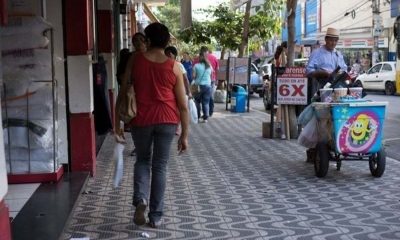 Comércio de Cuiabá terá mudanças no funcionamento nos feriados de 3 e 8 de abril.