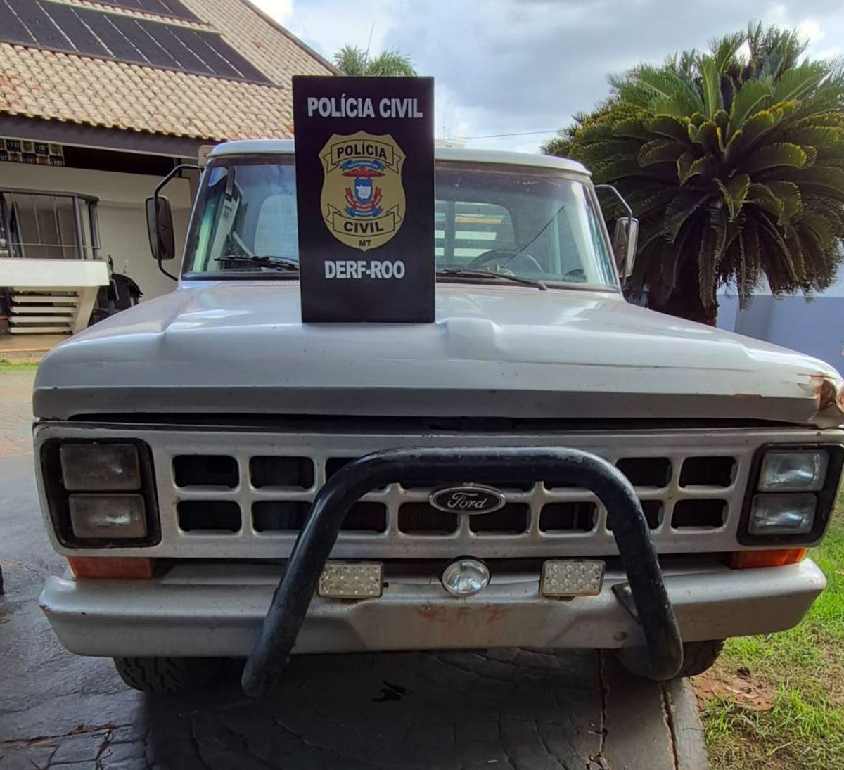 polícia civil recupera veículos